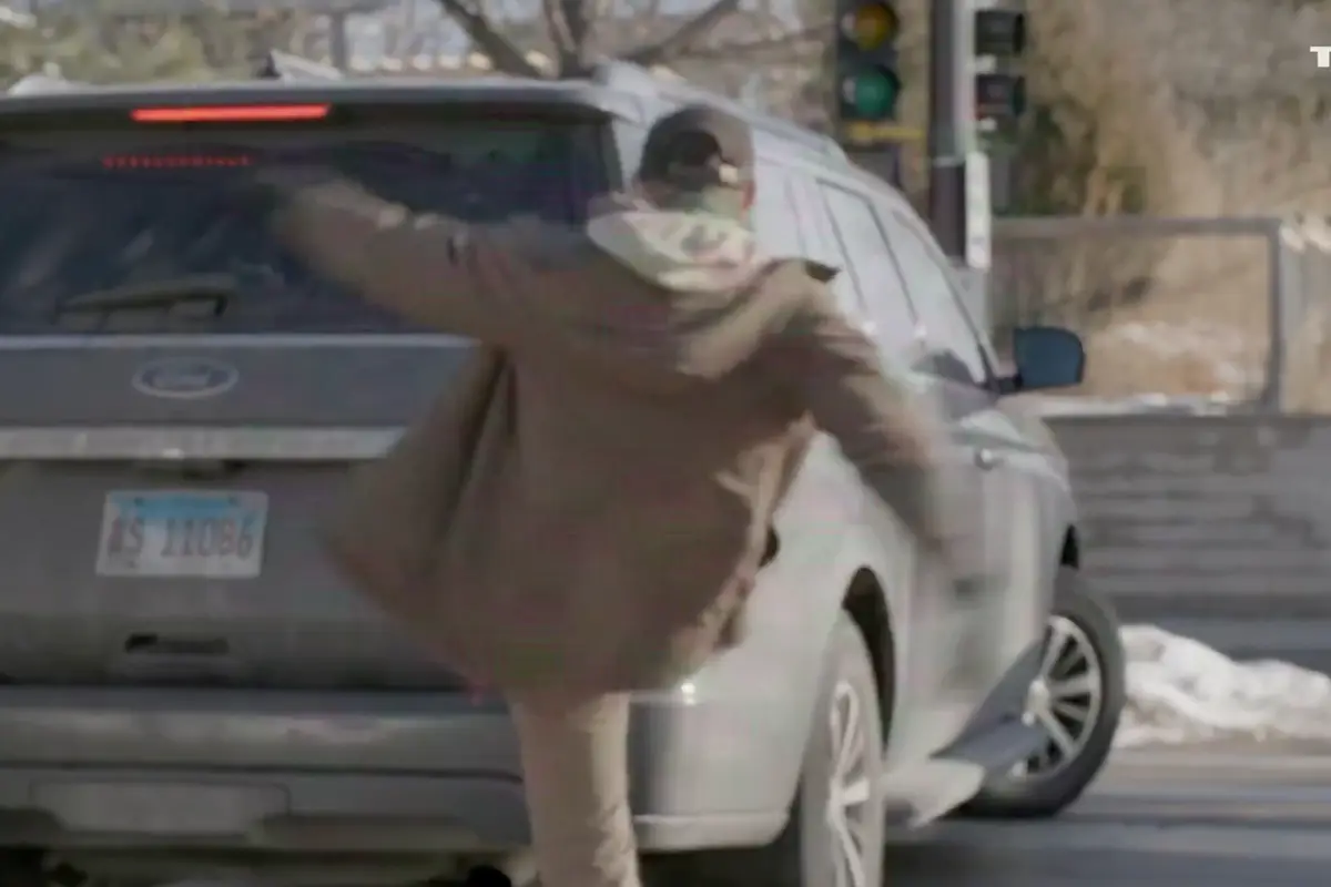 New shocking (though not really) footage exposes Alex Pretti as NOT the innocent victim the media claims he is