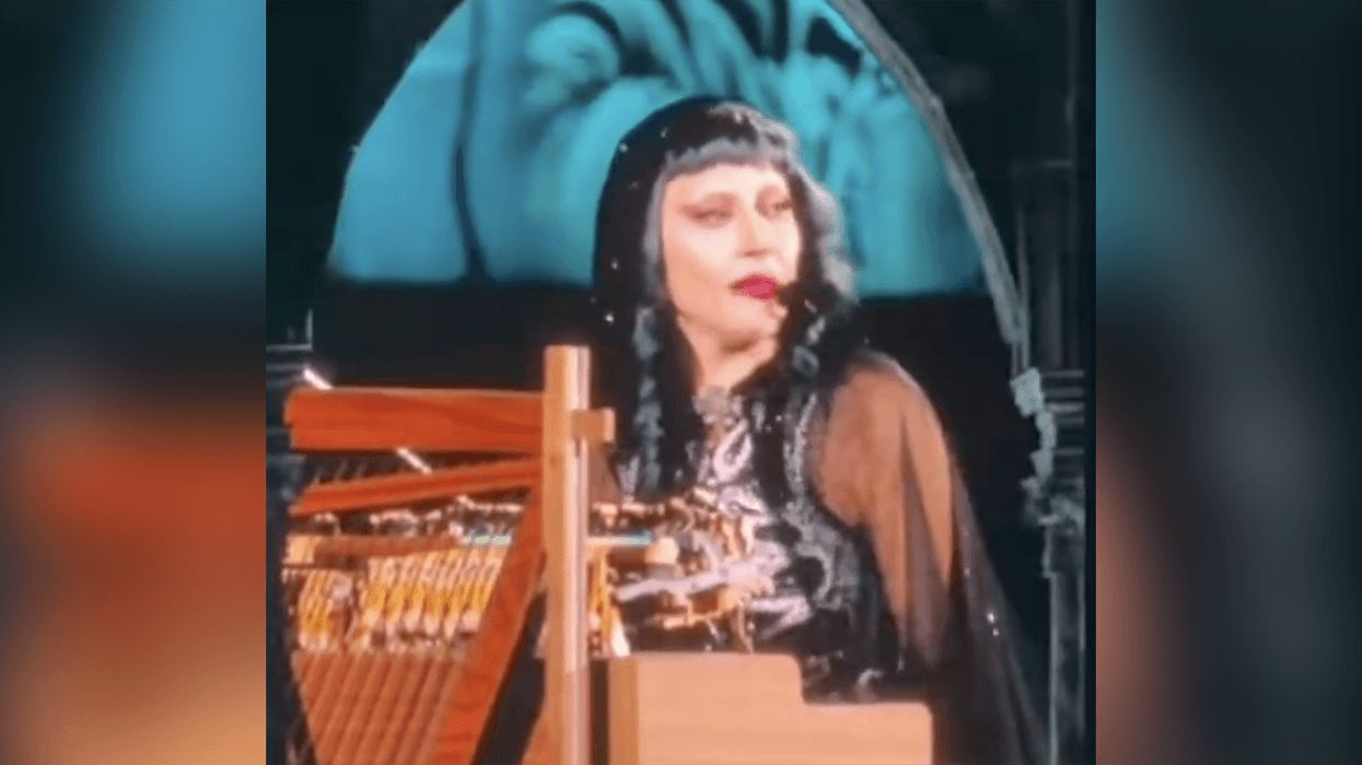 Lady Gaga cries to a foreign audience about how mean it is for Trump, ICE to enforce immigration laws