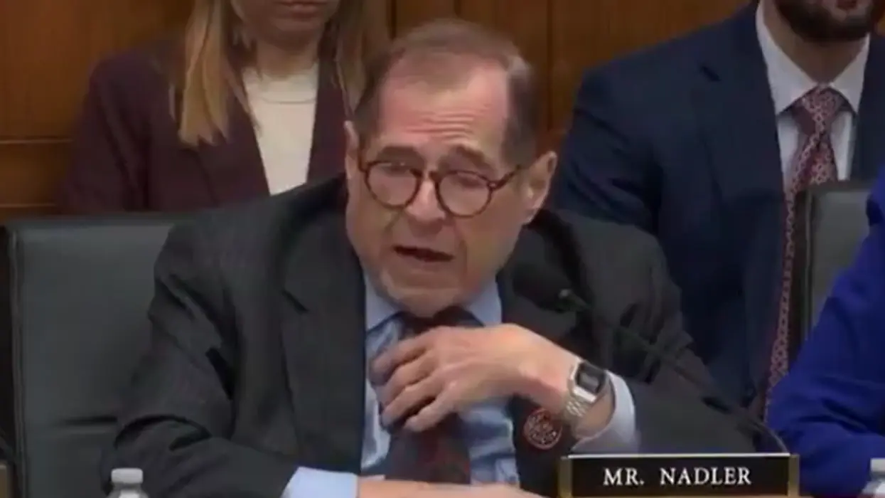 Dem Congressman Suggests Americans Would Be ‘Justified In Shooting’ Masked ICE Agents