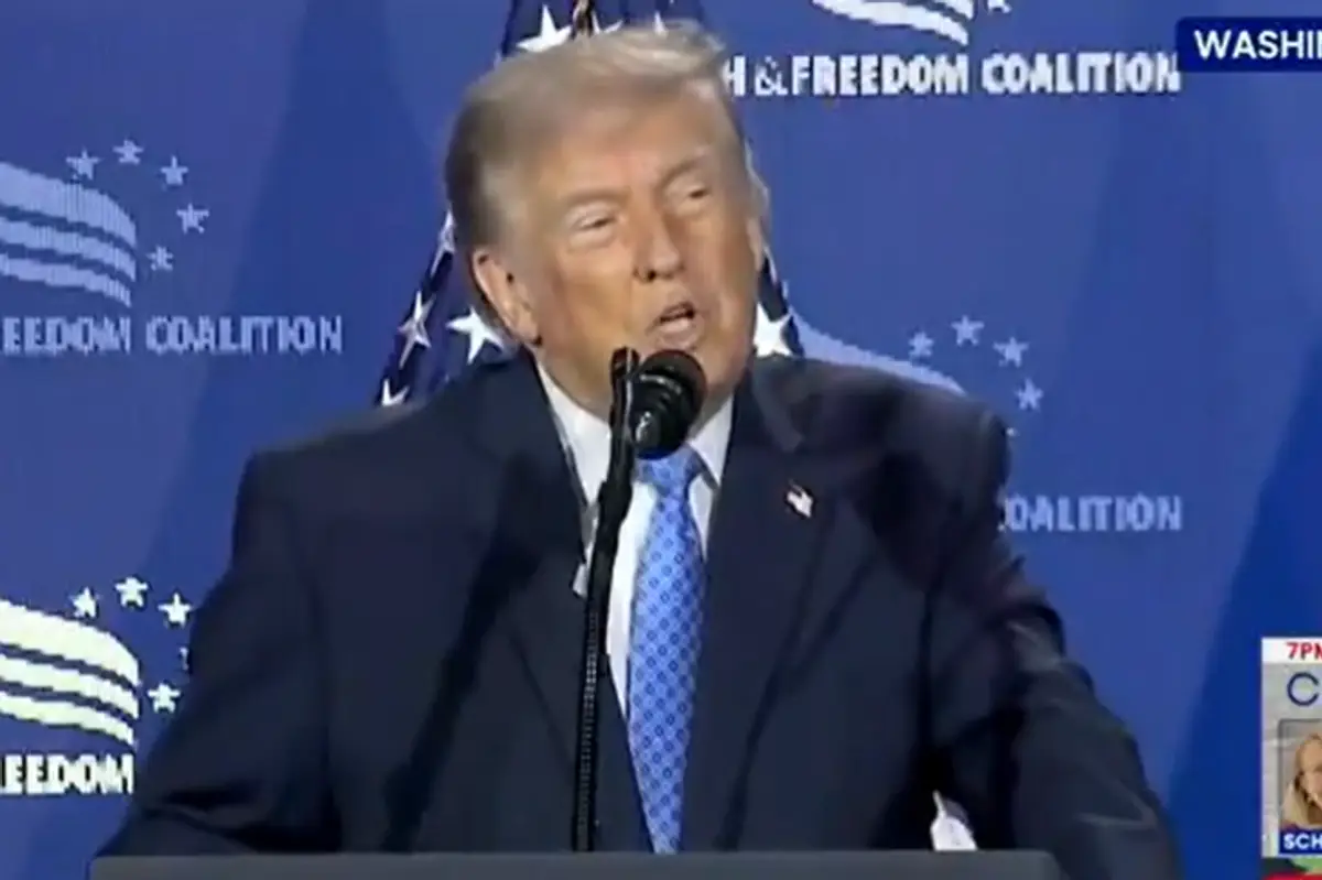 “They are afraid to fight”: Trump wastes no time mocking Democrats letting their party be taken over by commies