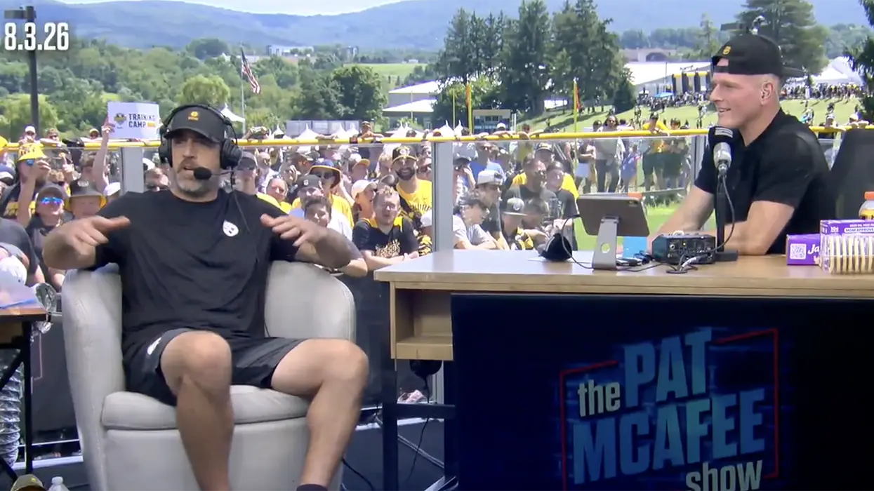 Aaron Rodgers goes BONKERS over "absolute criminal" Anthony Fauci caught lying about everything
