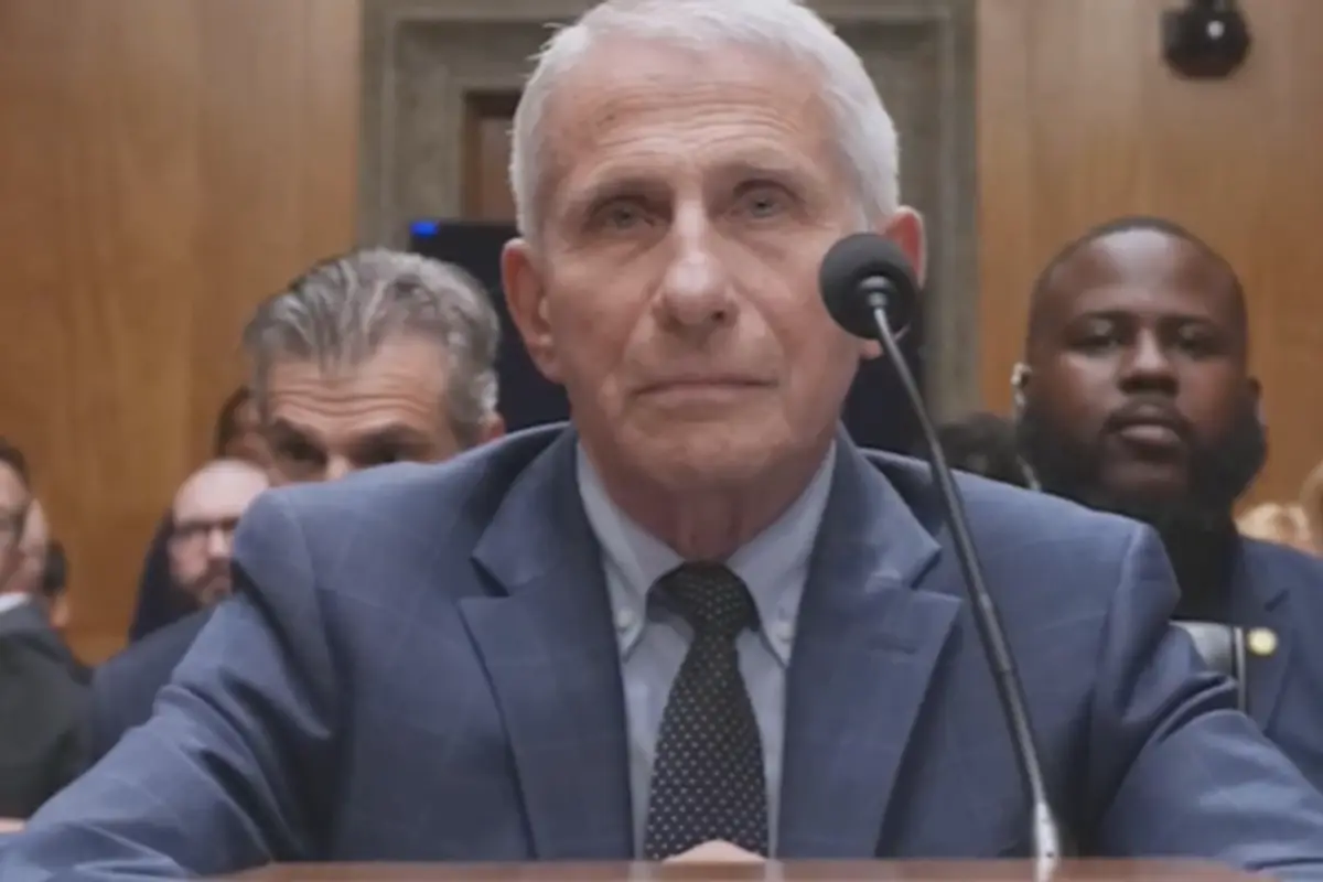 Fauci Knew About COVID Vaccine Risks To Pregnant Women, New Text Messages Show