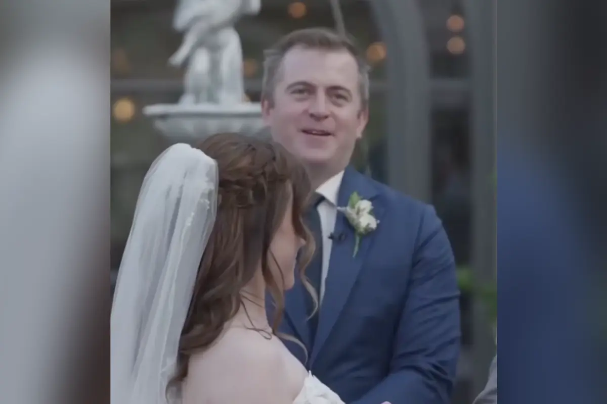 Wedding officiant gets shamed for thinking AWFL bride was taking her husband's last name, his reaction is all of us