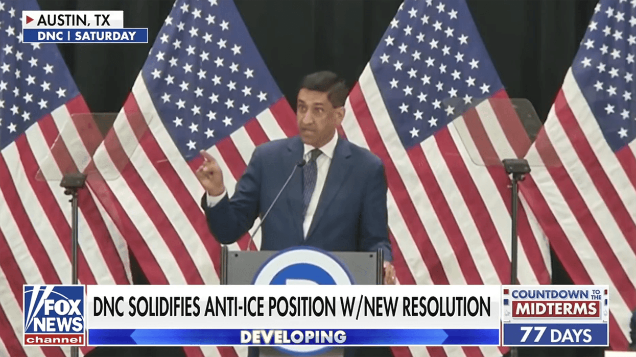 Democrats make clear that a new president will bring back Biden's open borders with this new resolution
