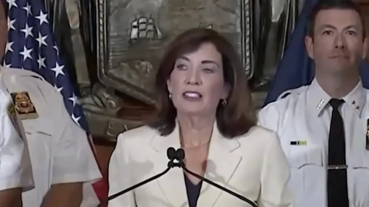 Kathy Hochul claims Trump is lying that she released 7000 criminals, but she's the one getting fact-checked
