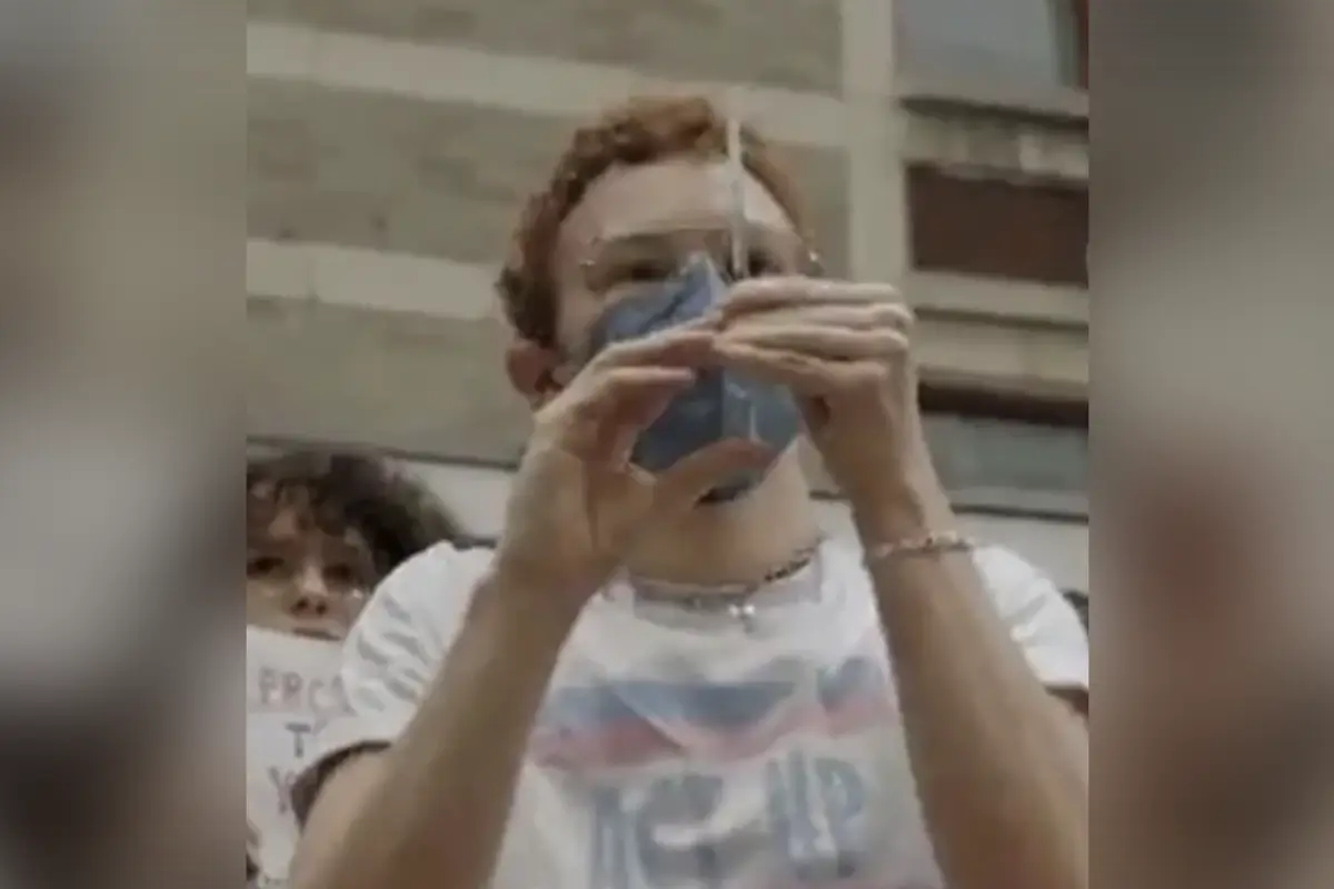 Trans activists are injecting they/themselves with hormones to protest a hospital that won't do it to children anymore