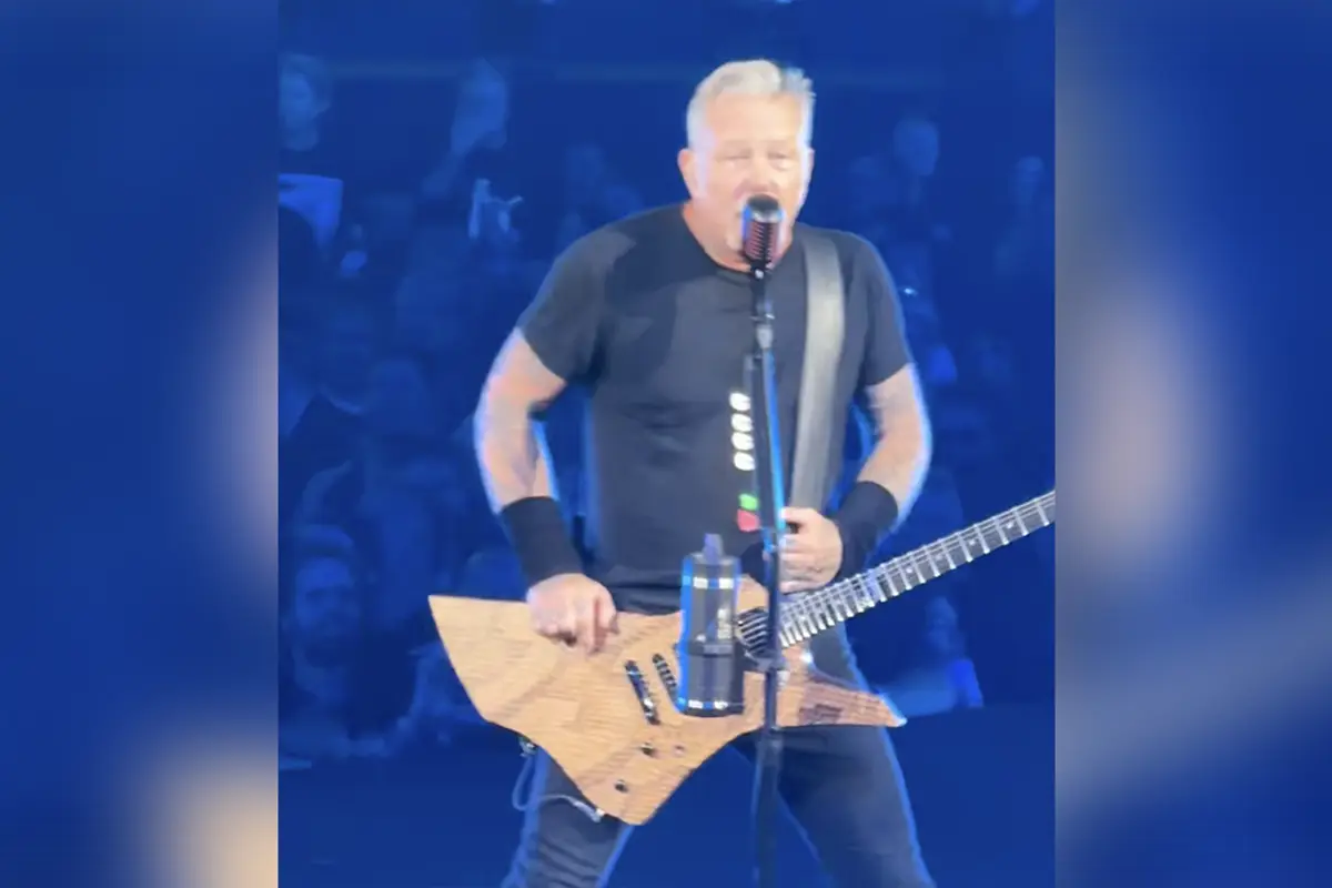 Metallica's James Hetfield tells losers like Macklemore where they can stick their political lectures (we're paraphrasing)
