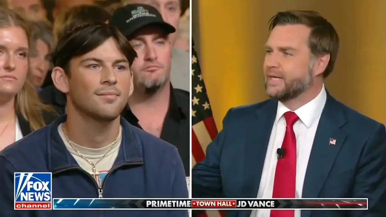 Student challenges JD Vance on Trump's Iran war, the VP's strong response is going viral