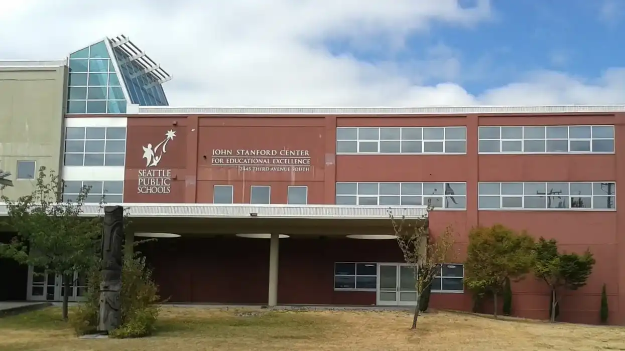 Seattle Student Fails Quiz For Saying Men Can't Get Pregnant, Even Though... Men Can't Get Pregnant