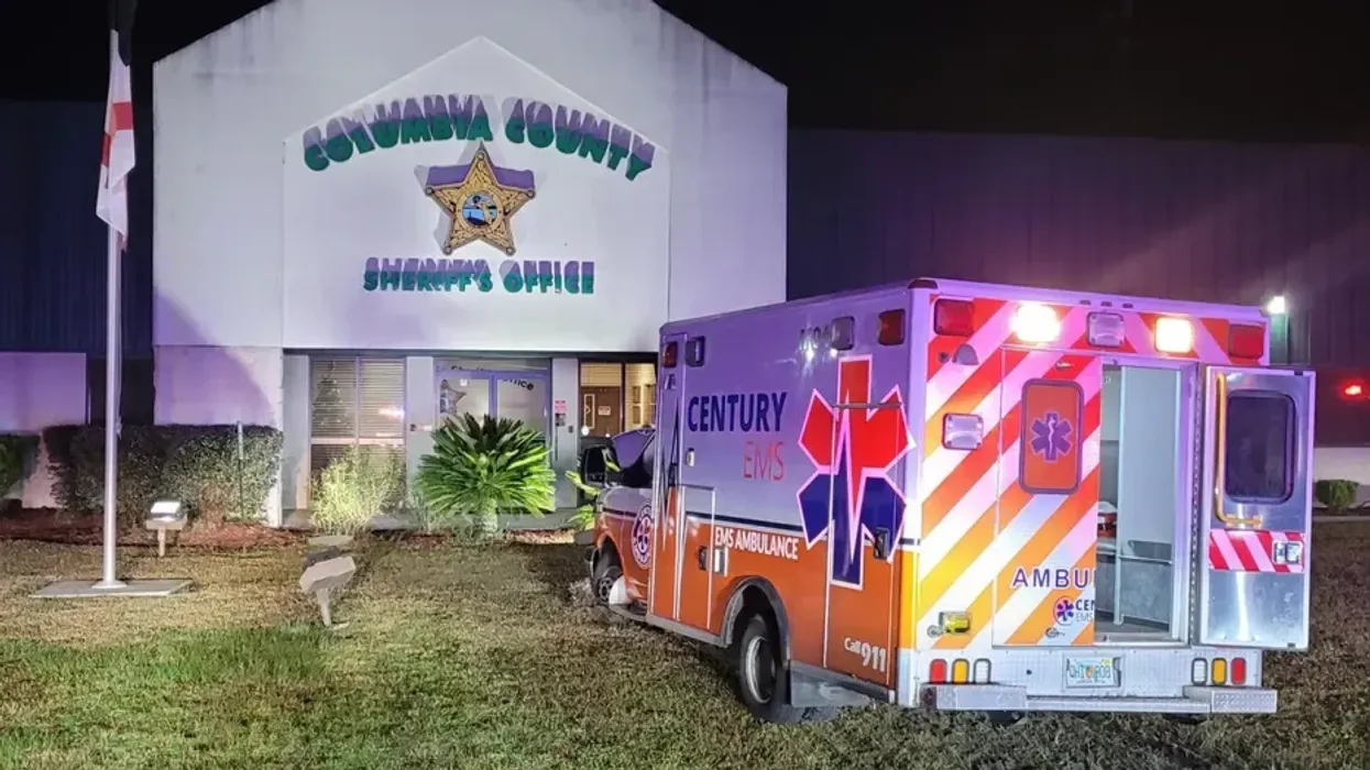 Man Steals Ambulance, Leads Sheriffs On Chase... Right Back To The Police Station