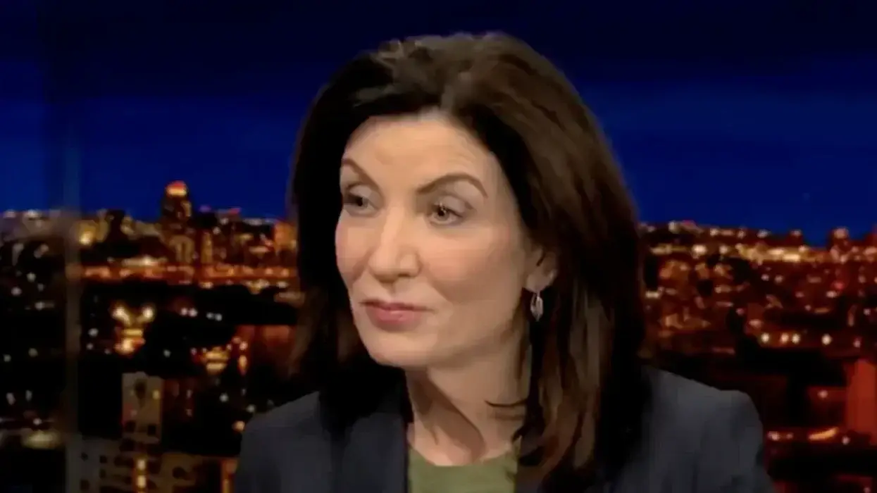 NY Gov. Kathy Hochul brags about the new way she has made the NYC subways safer (Spoiler: She has not)