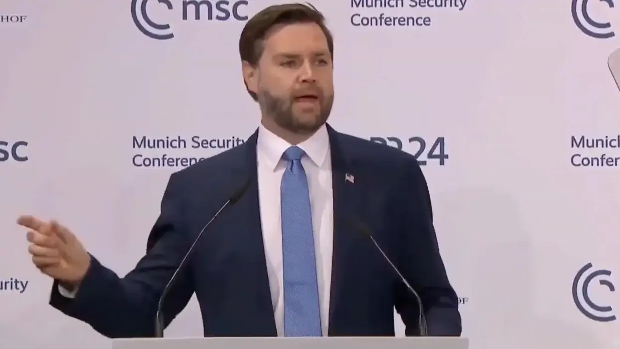 LOL! JD Vance slams an MSNBC host as a "dummy" before slowly explaining free speech to him